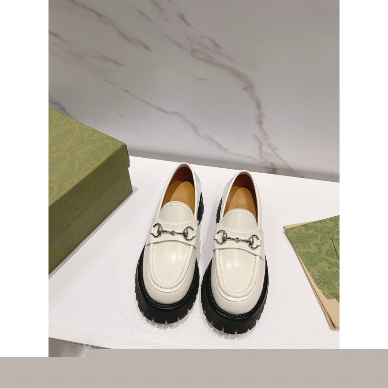 G*u*i leather shoes